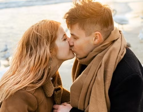 Chuyen chan goi cua vo chong vao mua lanh phai chu y dieu nay