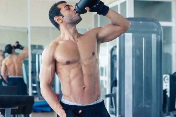 Huấn luyện viên thể hình suýt mất mạng khi ăn 20 quả trứng mỗi ngày - Hình 5 Huan luyen vien the hinh suyt mat mang khi an 20 qua trung moi ngay-Hinh-5