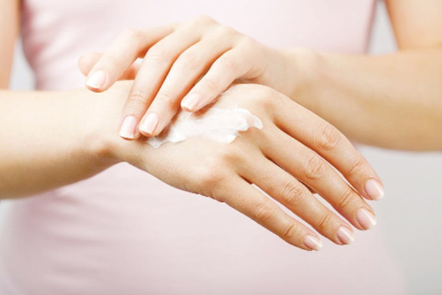 Kiểm tra sức khoẻ của gan qua ngón tay giữa như nào? Kiem tra suc khoe cua gan qua ngon tay giua nhu nao?