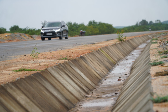 Duong ven bien dep nhat Quang Nam ket noi san bay Chu Lai-Hinh-2