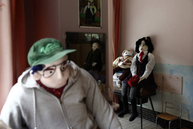 Biết gì về ngôi làng đầy rẫy búp bê thế thân cho người chết Biet gi ve ngoi lang day ray bup be the than cho nguoi chet