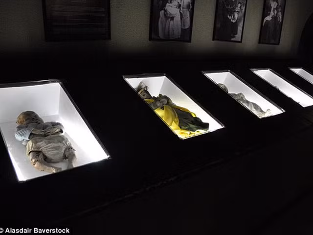 Hai hung tham quan bao tang xac uop noi tieng the gioi-Hinh-3