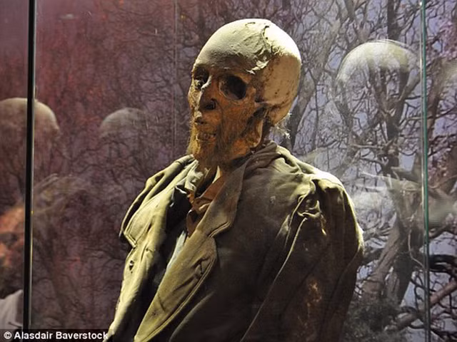 Hai hung tham quan bao tang xac uop noi tieng the gioi-Hinh-2