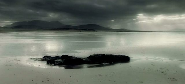 Bí ẩn hòn đảo 'ma quái' nổi tiếng thế giới - Hình 2 Bi an hon dao 'ma quai' noi tieng the gioi-Hinh-2