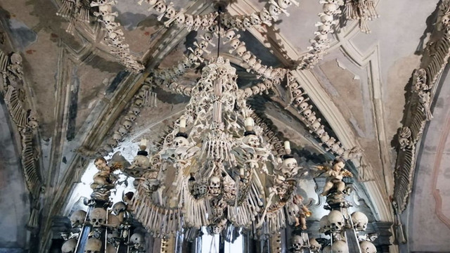 Rừng Hoia Baciu, nhà thờ Sedlec Ossuary… là những điểm đến rùng rợn - Hình 9 Rung Hoia Baciu, nha tho Sedlec Ossuary… la nhung diem den rung ron-Hinh-9