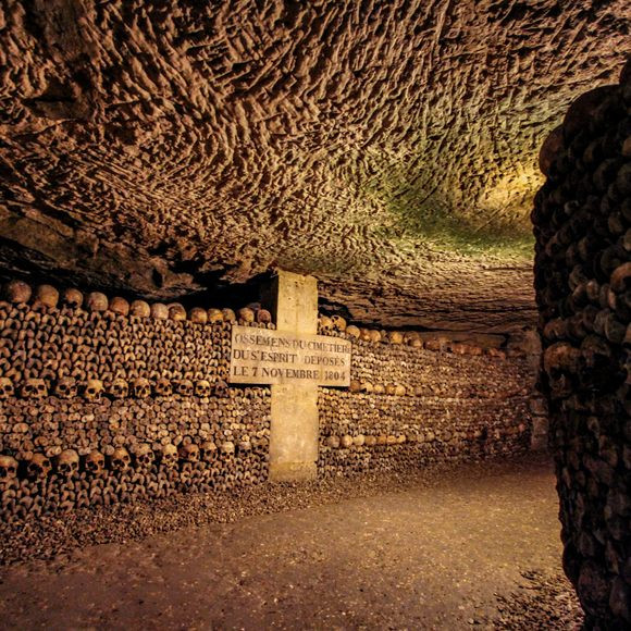 Rừng Hoia Baciu, nhà thờ Sedlec Ossuary… là những điểm đến rùng rợn - Hình 5 Rung Hoia Baciu, nha tho Sedlec Ossuary… la nhung diem den rung ron-Hinh-5