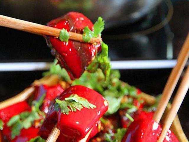 Món ăn kinh dị Trung Quốc nhìn là thấy hãi' nhưng dân bản địa lại mê mệt - Hình 5 Mon an kinh di Trung Quoc nhin la thay hai' nhung dan ban dia lai me met-Hinh-5