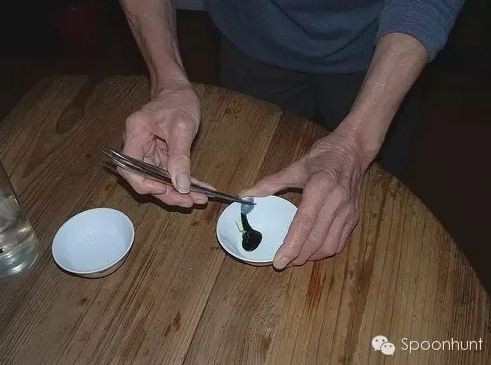 10 món đặc sản Trung Quốc khiến du khách sợ khóc thét - Hình 4 10 mon dac san Trung Quoc khien du khach so khoc thet-Hinh-4