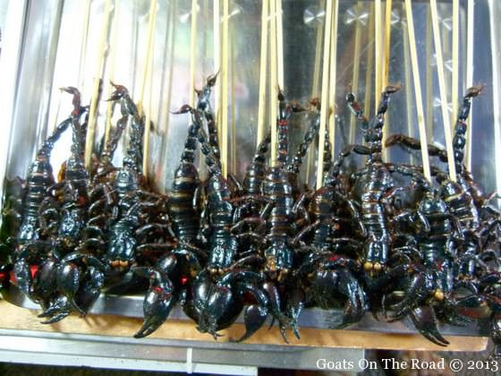 10 món đặc sản Trung Quốc khiến du khách sợ khóc thét - Hình 10 10 mon dac san Trung Quoc khien du khach so khoc thet-Hinh-10