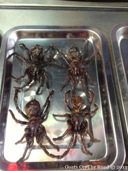 10 món đặc sản Trung Quốc khiến du khách sợ khóc thét - Hình 7 10 mon dac san Trung Quoc khien du khach so khoc thet-Hinh-7