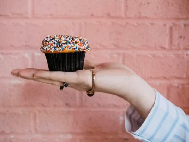 Nhung thuc pham nen tranh trong ky “den do” de giam noi mun, dau bung-Hinh-10