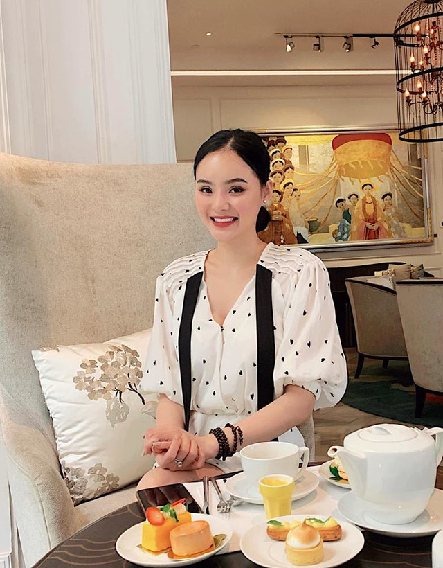 Từ thiếu nữ đen nhẻm, em gái Angela Phương Trinh “lột xác” nhờ bí quyết này - Hình 5 Tu thieu nu den nhem, em gai Angela Phuong Trinh “lot xac” nho bi quyet nay-Hinh-5