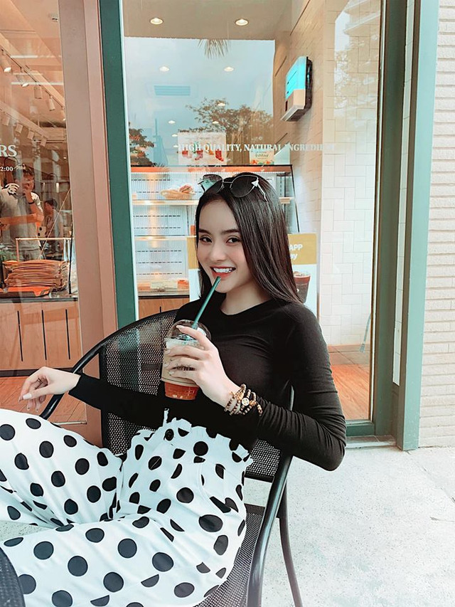 Từ thiếu nữ đen nhẻm, em gái Angela Phương Trinh “lột xác” nhờ bí quyết này - Hình 7 Tu thieu nu den nhem, em gai Angela Phuong Trinh “lot xac” nho bi quyet nay-Hinh-7