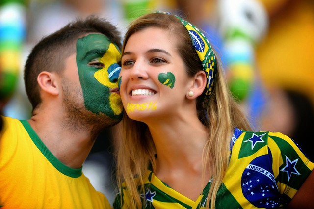 Muôn màu những cách chăm sóc da đẹp rạng ngời của phụ nữ Brazil - Hình 10 Muon mau nhung cach cham soc da dep rang ngoi cua phu nu Brazil-Hinh-10