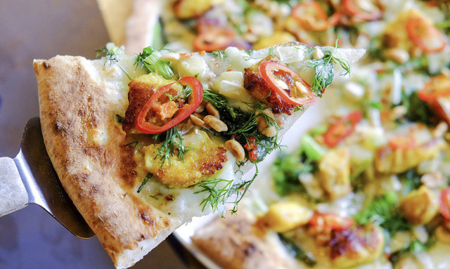 Những loại bánh pizza kinh dị 'nghe tên đã choáng' mới xuất hiện tại Việt Nam - Hình 6 Nhung loai banh pizza kinh di 'nghe ten da choang' moi xuat hien tai Viet Nam-Hinh-6