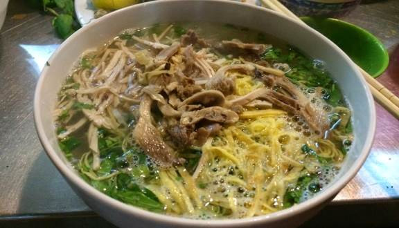 Vòng quanh phố cổ nếm thử loạt món ngon khó cưỡng của Hà thành - Hình 4 Vong quanh pho co nem thu loat mon ngon kho cuong cua Ha thanh-Hinh-4