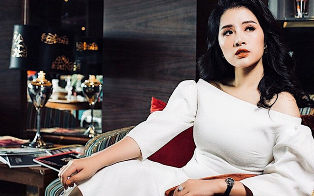 Nữ MC có gu thời trang cực sang chảnh - Hình 3 Nu MC co gu thoi trang cuc sang chanh-Hinh-3