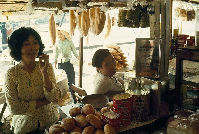 Bộ ảnh hiếm Sài Gòn những năm 1960: Bình dị, mộc mạc - Hình 10 Bo anh hiem Sai Gon nhung nam 1960: Binh di, moc mac-Hinh-10