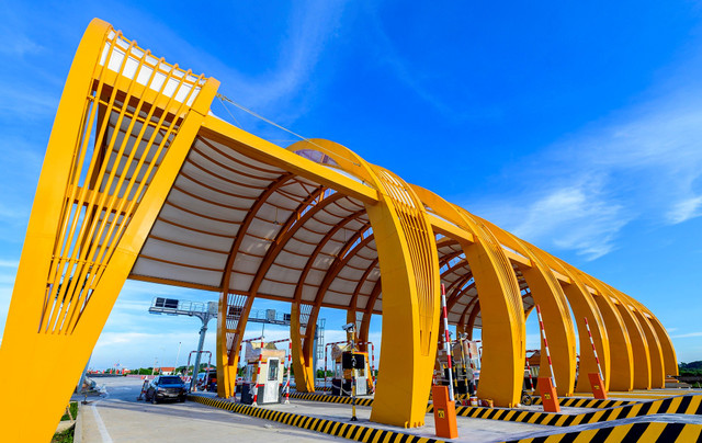 Địa phương nào sở hữu tuyến cao tốc dài gần 180km? - Hình 4 Dia phuong nao so huu tuyen cao toc dai gan 180km?-Hinh-4