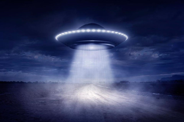 Cựu giám đốc tình báo quốc gia tuyên bố Mỹ có bằng chứng về UFO - Hình 5 Cuu giam doc tinh bao quoc gia tuyen bo My co bang chung ve UFO-Hinh-5