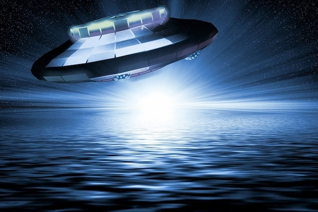 Cựu giám đốc tình báo quốc gia tuyên bố Mỹ có bằng chứng về UFO - Hình 7 Cuu giam doc tinh bao quoc gia tuyen bo My co bang chung ve UFO-Hinh-7