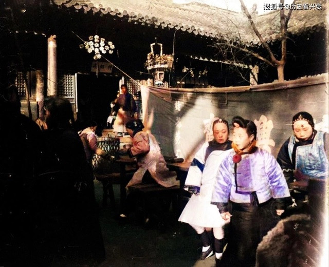 Lộ mỹ nhân tuyệt sắc thời nhà Thanh khi dùng AI phục chế - Hình 6 Lo my nhan tuyet sac thoi nha Thanh khi dung AI phuc che-Hinh-6