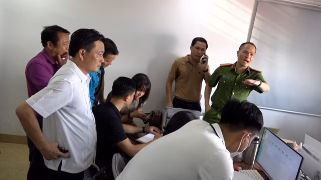 Lao Cai: 120 can bo cong an triet pha nhom vay lai nang hon 1.800 ty dong