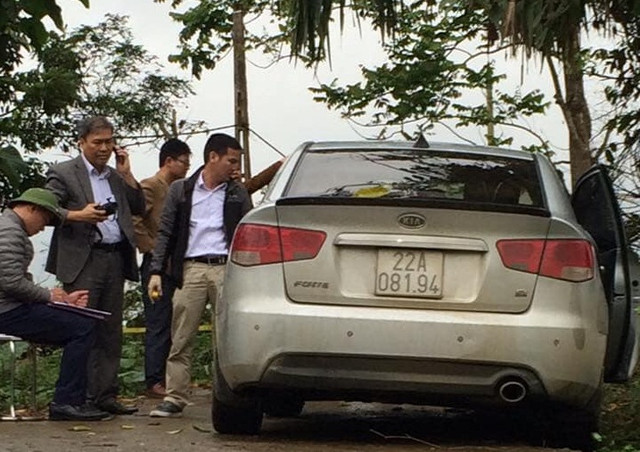 Bị cướp bắn vào đầu, tài xế taxi vẫn tỉnh táo nói chuyện Bi cuop ban vao dau, tai xe taxi van tinh tao noi chuyen