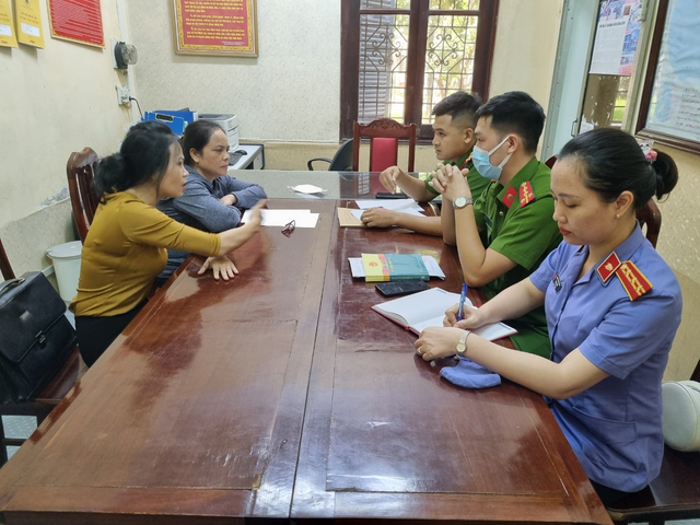 Chủ hụi lừa đảo, chiếm đoạt 21 tỷ và 889 chỉ vàng Chu hui lua dao, chiem doat 21 ty va 889 chi vang