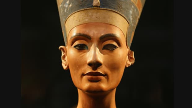 Nữ pharaoh vĩ đại Ai Cập cổ nắm giữ quyền lực như nào? - Hình 5 Nu pharaoh vi dai Ai Cap co nam giu quyen luc nhu nao?-Hinh-5