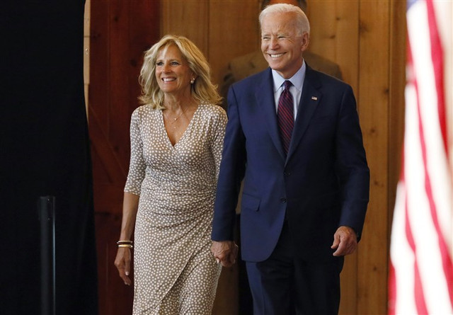 Chuyện tình nổi tiếng của ông Joe Biden và phu nhân Chuyen tinh noi tieng cua ong Joe Biden va phu nhan
