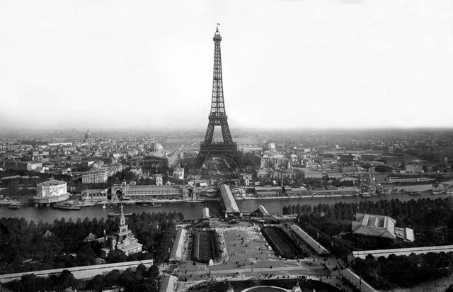 Ảnh độc quá trình thi công tháp Eiffel nổi tiếng nước Pháp - Hình 10 Anh doc qua trinh thi cong thap Eiffel noi tieng nuoc Phap-Hinh-10
