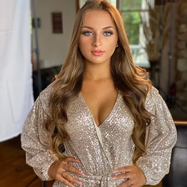 Khoi tai san khung va gu thoi trang goi cam o tuoi 14 cua “hoa hau nhi”-Hinh-11