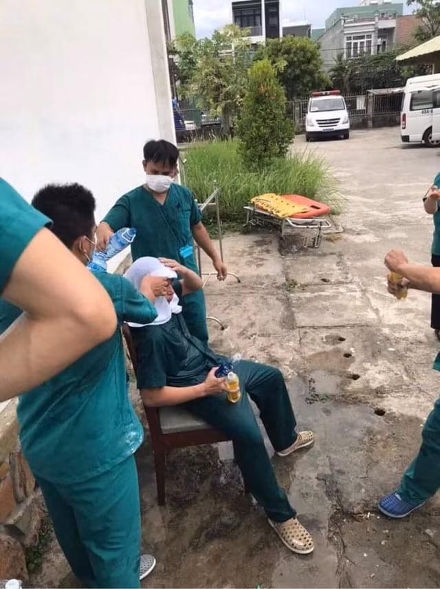Can canh hinh anh y bac si kiet suc giua tam dich COVID-19 Da Nang-Hinh-4