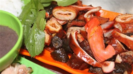 Các món ăn nội tạng hấp dẫn hút khách ở Hà thành - Hình 9 Cac mon an noi tang hap dan hut khach o Ha thanh-Hinh-9