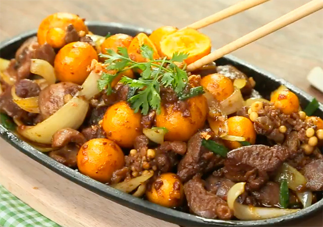 Các món ăn nội tạng hấp dẫn hút khách ở Hà thành Cac mon an noi tang hap dan hut khach o Ha thanh