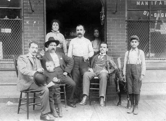 Biết gì về luật im lặng đáng sợ trong thế giới ngầm của mafia? Biet gi ve luat im lang dang so trong the gioi ngam cua mafia?