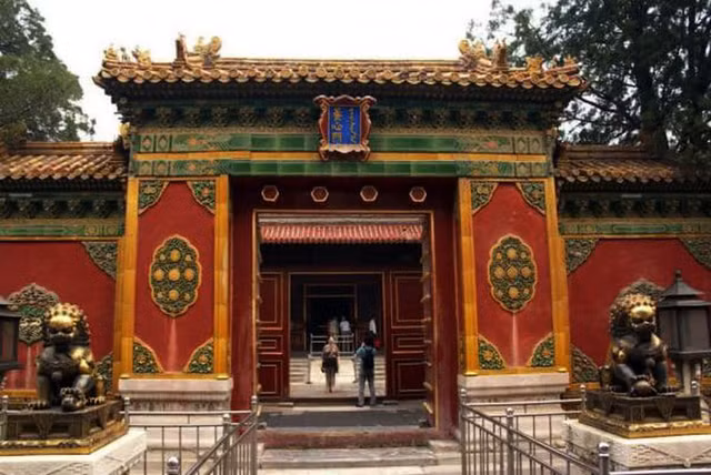 Lo bi mat gay soc khi dao xoi can phong lanh leo nhat Tu Cam Thanh-Hinh-2