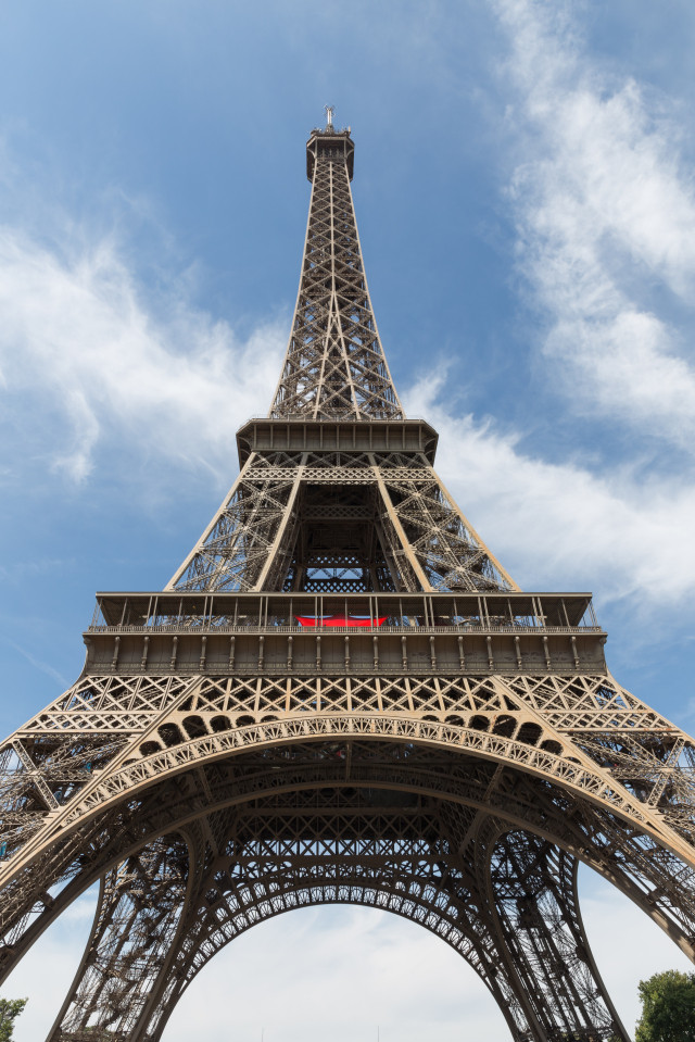 Hé lộ bí mật về tháp Eiffel nổi tiếng thế giới - Hình 6 He lo bi mat ve thap Eiffel noi tieng the gioi-Hinh-6