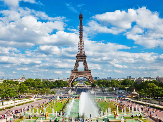 Hé lộ bí mật về tháp Eiffel nổi tiếng thế giới He lo bi mat ve thap Eiffel noi tieng the gioi