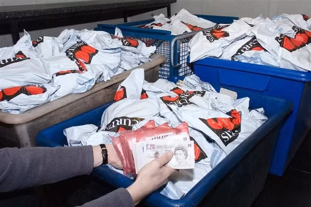 Nhin lai vu cuop tien ky luc gay rung dong nuoc Anh 16 nam truoc-Hinh-7