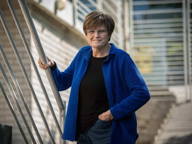 Biết gì về giáo sư đặt nền móng cho vắc xin Pfizer/Moderna? - Hình 9 Biet gi ve giao su dat nen mong cho vac xin Pfizer/Moderna?-Hinh-9