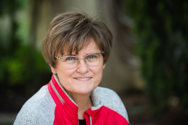 Biết gì về giáo sư đặt nền móng cho vắc xin Pfizer/Moderna? - Hình 5 Biet gi ve giao su dat nen mong cho vac xin Pfizer/Moderna?-Hinh-5