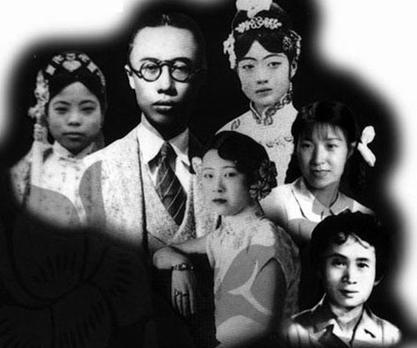 Vua Phổ Nghi mang theo những bảo vật gì khi rời Tử Cấm Thành? - Hình 3 Vua Pho Nghi mang theo nhung bao vat gi khi roi Tu Cam Thanh?-Hinh-3