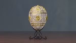 Biet gi ve nhung qua trung nam vang, kim cuong cua Sa hoang Nga?-Hinh-2