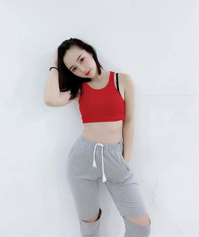 Làm sao để có thân hình bốc lửa như Quỳnh Kool "Nàng dâu Order"? - Hình 10 Lam sao de co than hinh boc lua nhu Quynh Kool