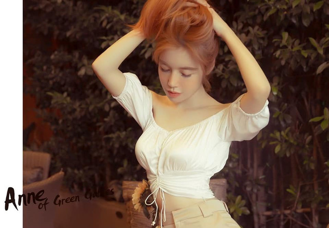 Cận cảnh thời trang nóng bỏng, đốt mắt người nhìn của Elly Trần - Hình 5 Can canh thoi trang nong bong, dot mat nguoi nhin cua Elly Tran-Hinh-5