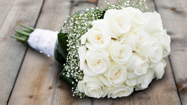 Đau đớn phát hiện bí mật của chồng trên chiếc giường cưới trước đêm tân hôn Dau don phat hien bi mat cua chong tren chiec giuong cuoi truoc dem tan hon