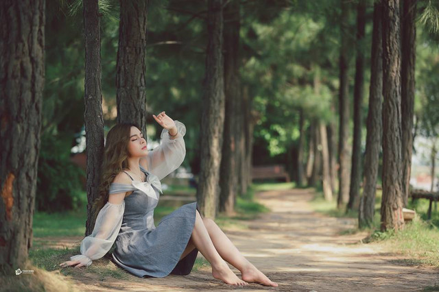 Mỹ nhân “lên giường” với Vũ trong Về nhà đi con ăn mặc siêu gợi cảm, quyến rũ - Hình 10 My nhan “len giuong” voi Vu trong Ve nha di con an mac sieu goi cam, quyen ru-Hinh-10