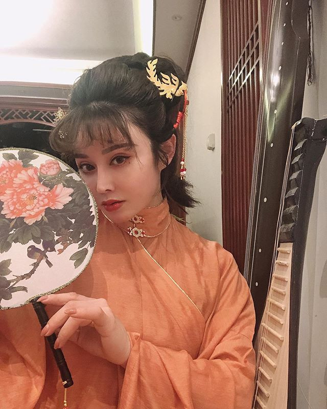 Nữ bác sĩ 'cơ bắp' xinh đẹp 'tuyên chiến' với virus corona - Hình 15 Nu bac si 'co bap' xinh dep 'tuyen chien' voi virus corona-Hinh-15